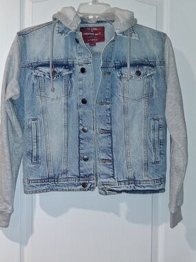 Light Wash Denim Jacket with Gray Hoodie Sleeves